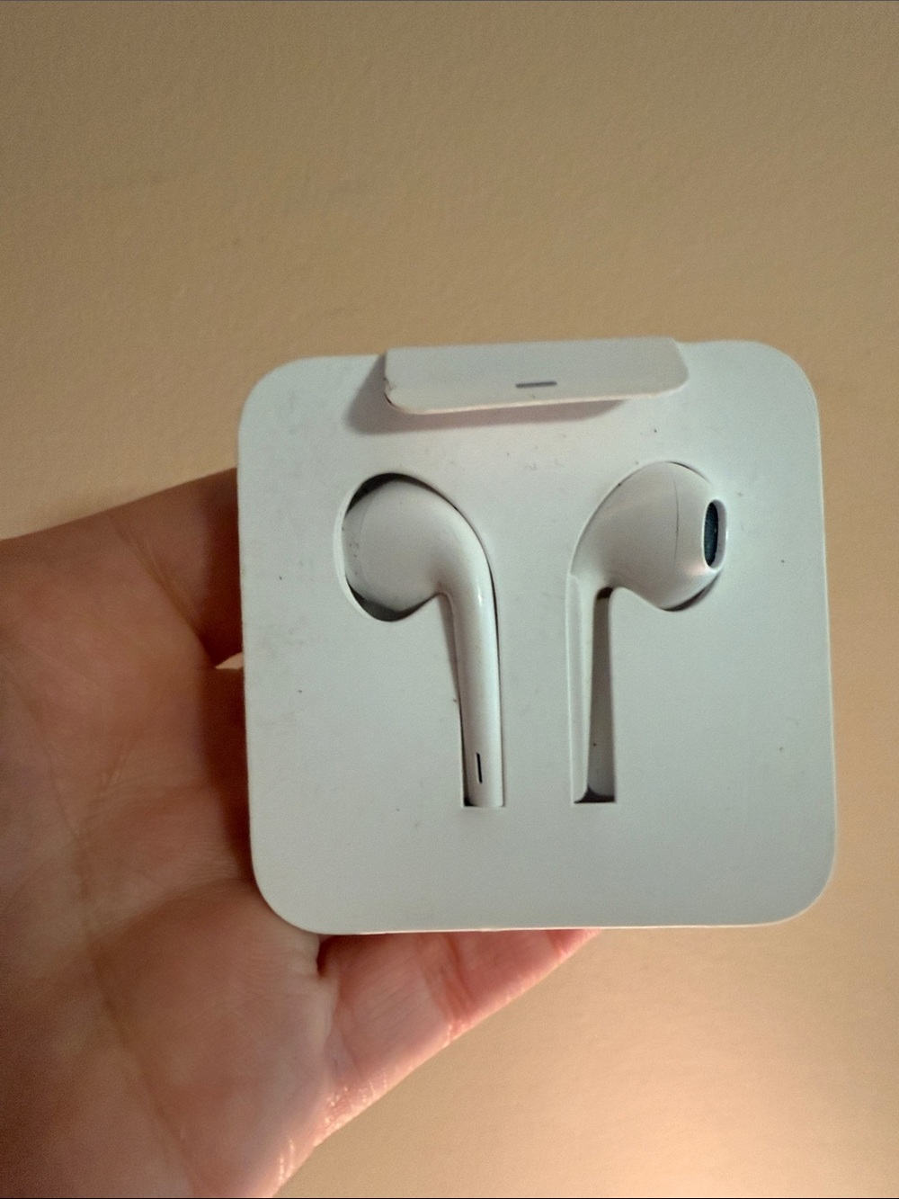 Brand New Apple EarPods with Lightning Connector - White (Unused)